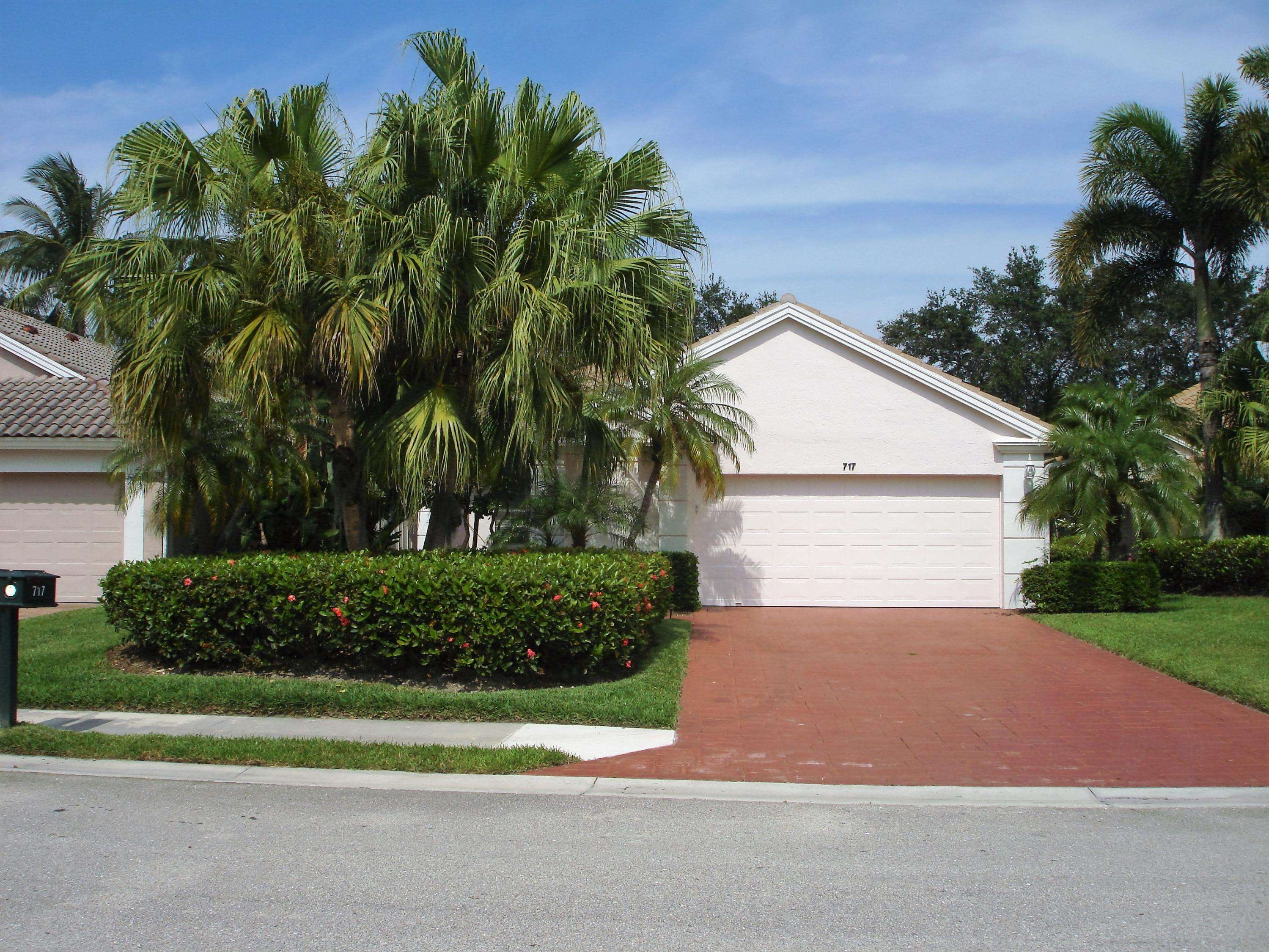 717 Pinehurst Way, Palm Beach Gardens, FL 33418