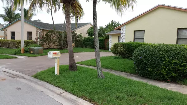 Lake Worth, FL 33463,5718 E Lincoln CIR