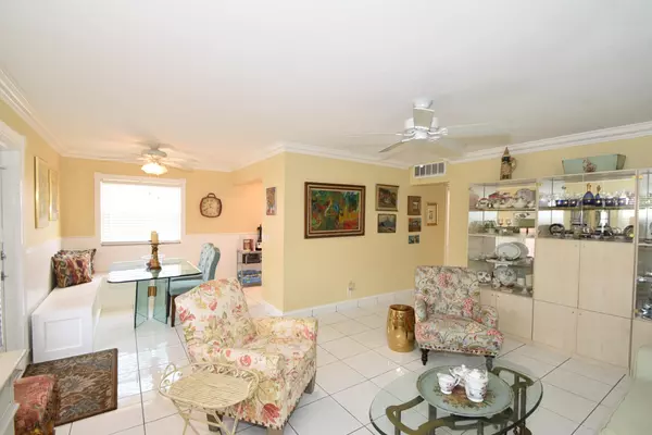 Delray Beach, FL 33446,145 Tuscany B 145