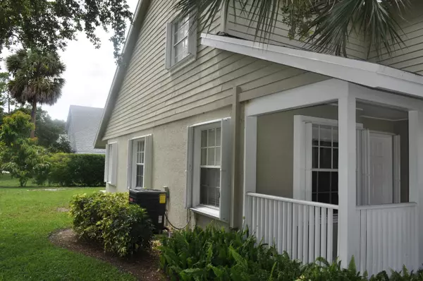 Wellington, FL 33414,949 Honeytree LN A