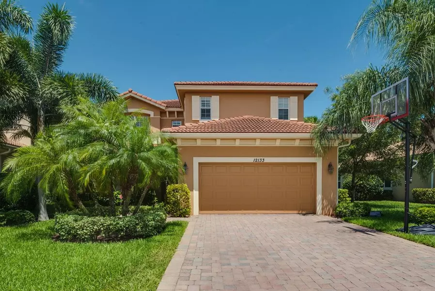 12133 Aviles CIR, Palm Beach Gardens, FL 33418