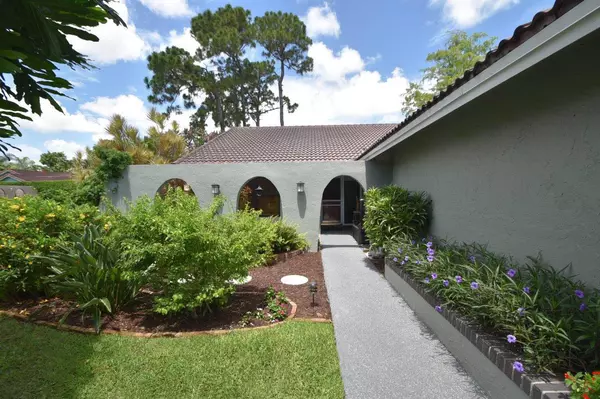 Boca Raton, FL 33433,7463 Silver Woods CT