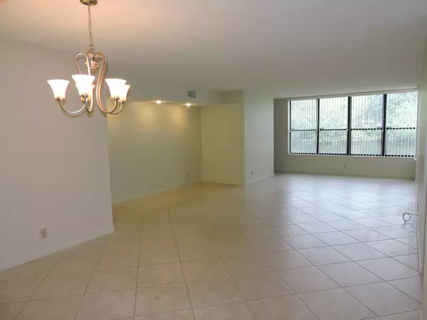 Coconut Creek, FL 33066,2660 N Carambola CIR B106