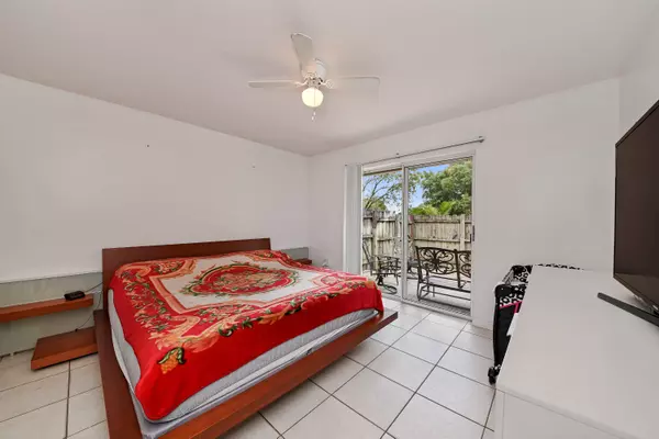 Wellington, FL 33414,13884 York CT