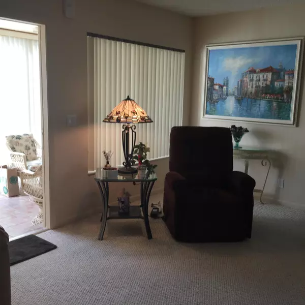 Greenacres, FL 33463,227 Pine Hov CIR B-1