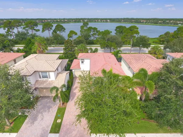 Palm Beach Gardens, FL 33410,727 Duchess CT