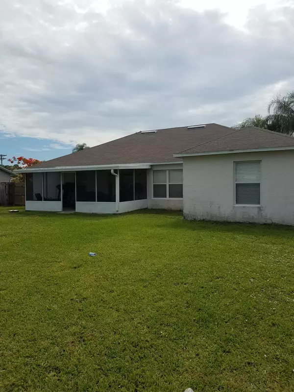 Port Saint Lucie, FL 34983,1108 SW Hogan ST