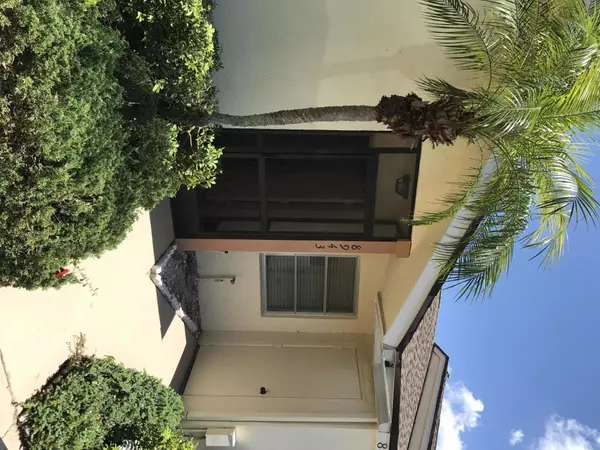 Boca Raton, FL 33496,8943 Windtree ST