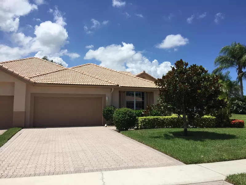 8867 Shoal Creek LN, Boynton Beach, FL 33472