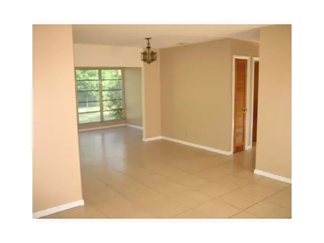 Palm Beach Gardens, FL 33410,15336 N 77th TRL