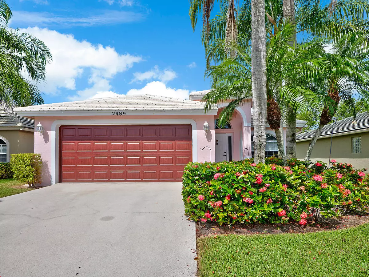 Wellington, FL 33414,2489 Country Golf DR