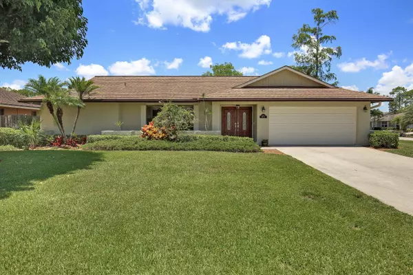 471 Indigo AVE, Wellington, FL 33414