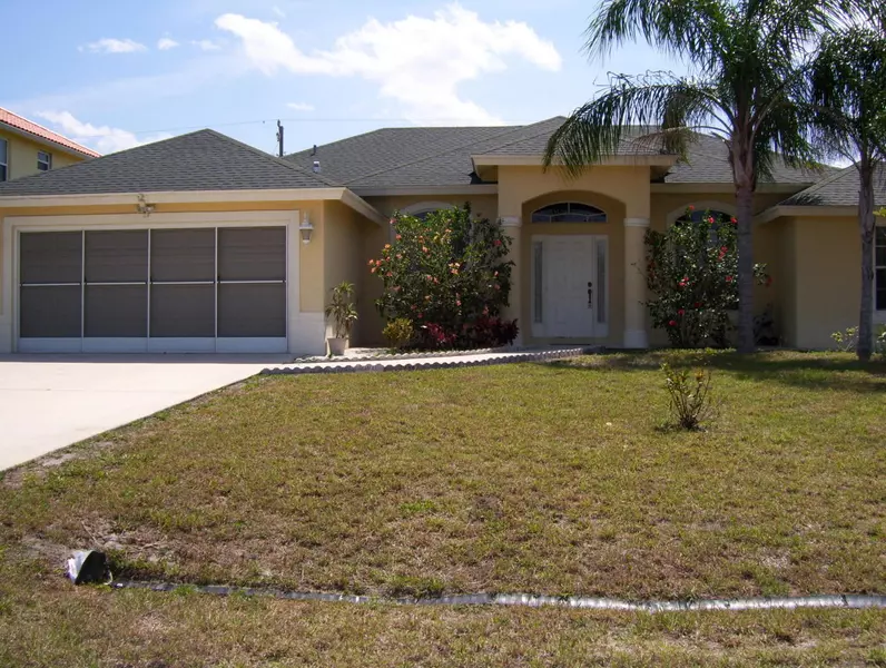 562 SW Nadell, Port Saint Lucie, FL 34953