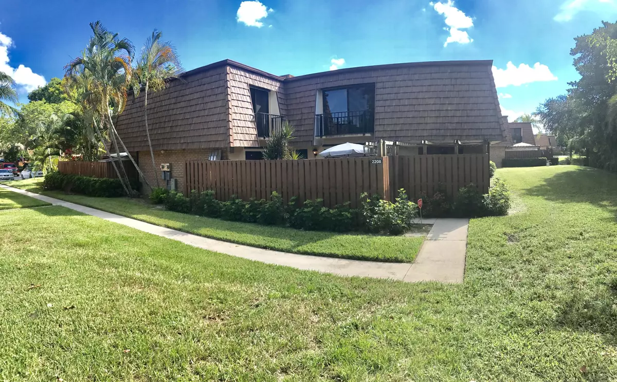 Greenacres, FL 33463,2208 22nd LN