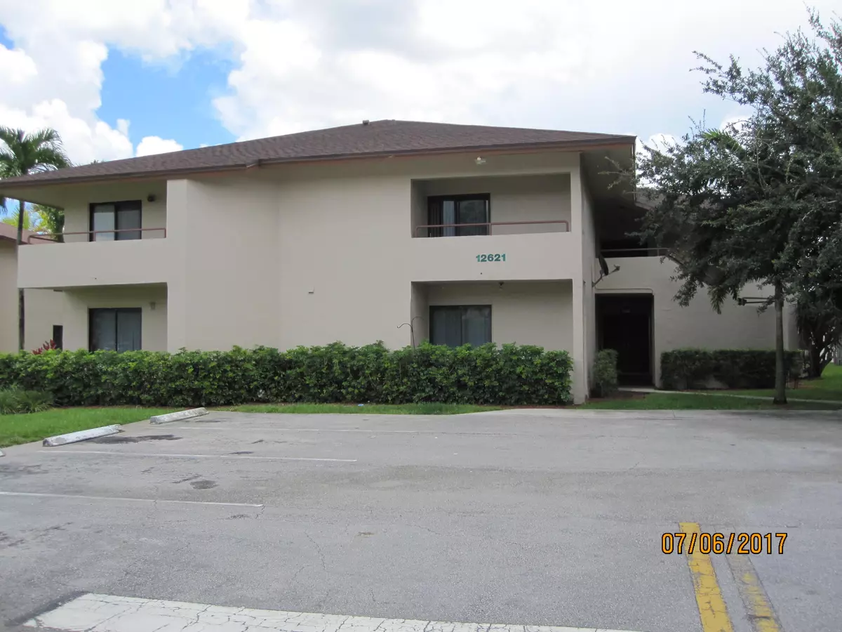 Wellington, FL 33414,12621 Westhampton CIR D201