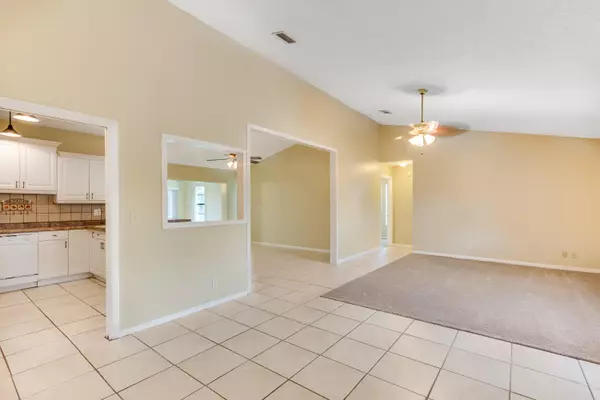 Lake Worth, FL 33467,8185 Chatuga CT