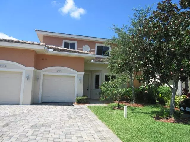 2527 SW Stockbridge SQ, Vero Beach, FL 32962