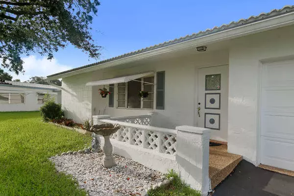 Plantation, FL 33322,8538 NW 13th CT