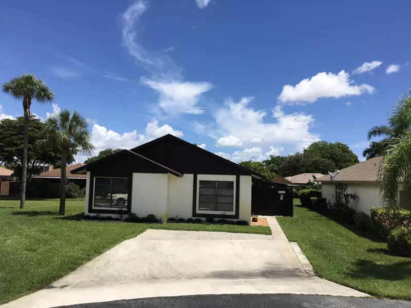 5337 Bonky CT, West Palm Beach, FL 33415