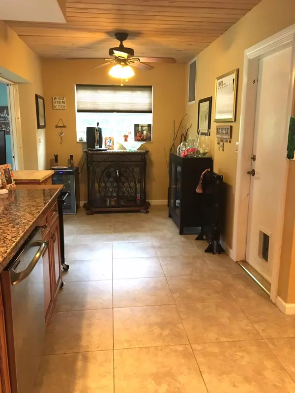 Boca Raton, FL 33486,900 SW 5th ST