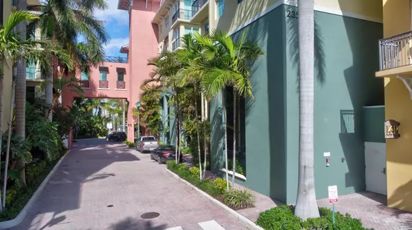 Delray Beach, FL 33444,235 NE 1st ST 507