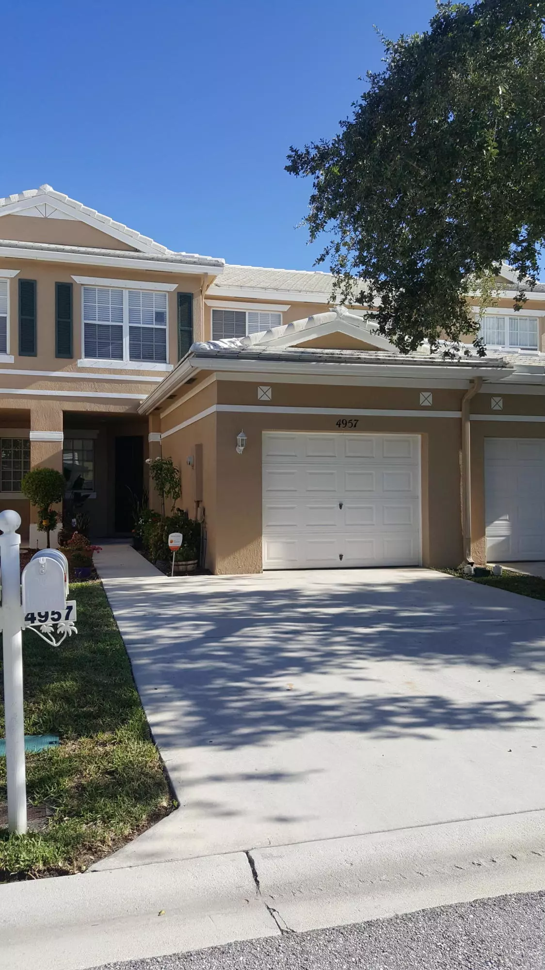 Lake Worth, FL 33463,4957 Southard ST