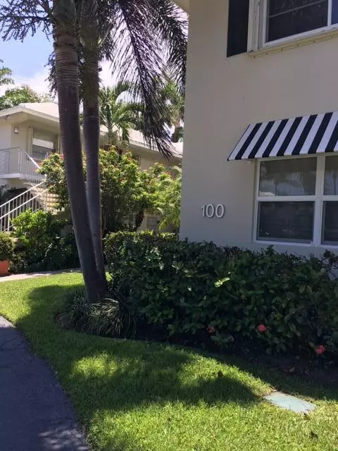 Delray Beach, FL 33483,100 Venetian DR 4