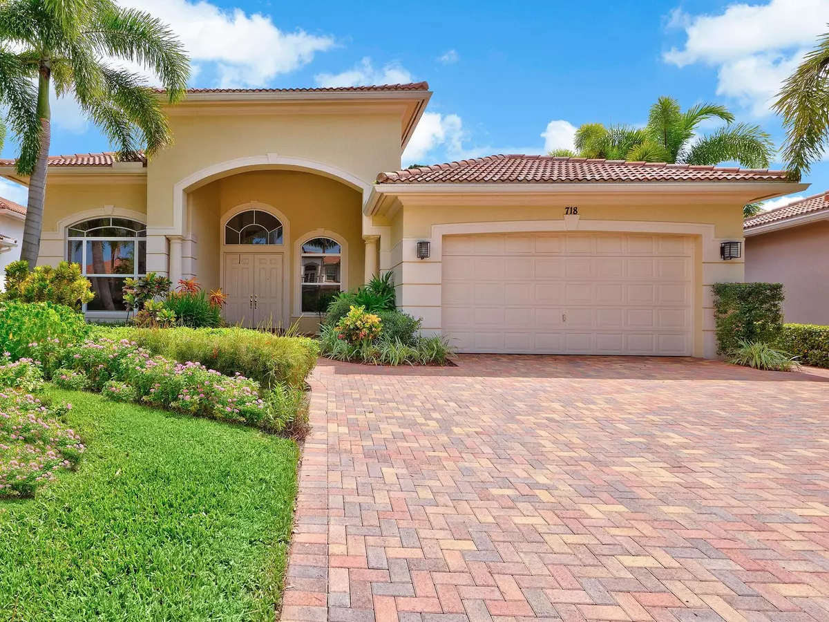 Palm Beach Gardens, FL 33410,718 Cote Azur DR