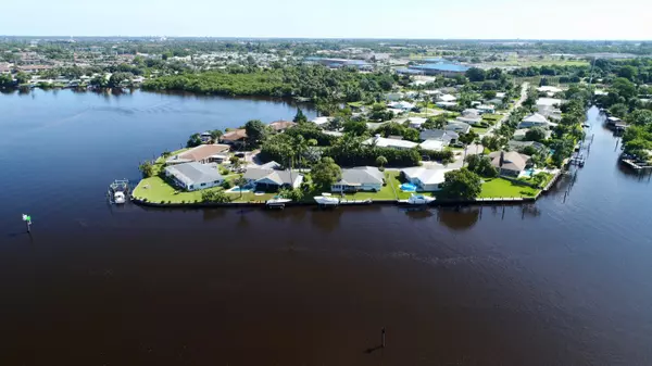 Stuart, FL 34994,126 SW Cabana Point CIR