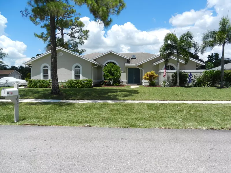 14607 Stirrup LN, Wellington, FL 33414