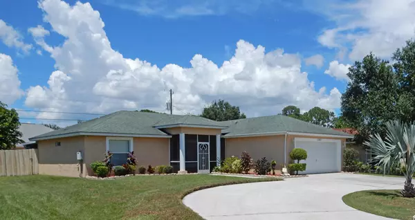 1301 SW Hunnicut AVE, Port Saint Lucie, FL 34953