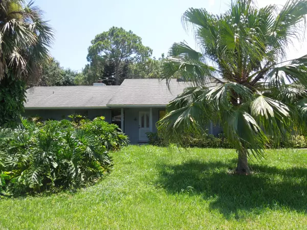 803 French Creek LN, Fort Pierce, FL 34982