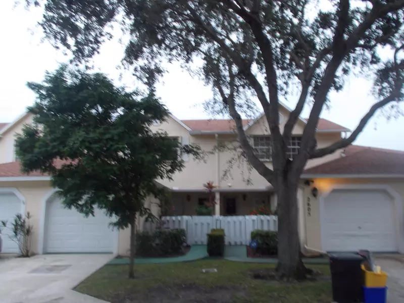 2604 Maplewood DR, Greenacres, FL 33415