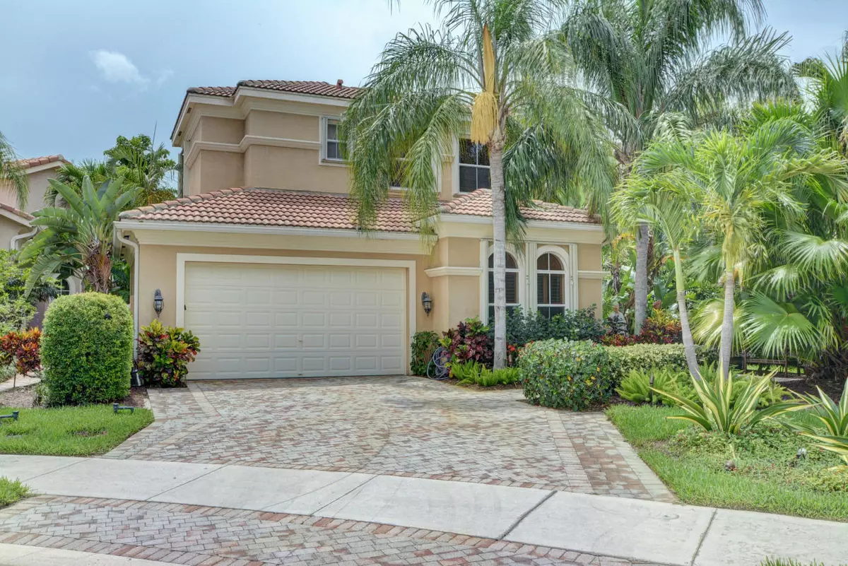 Palm Beach Gardens, FL 33418,237 Andalusia DR