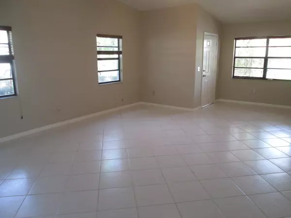 Lake Worth, FL 33463,4471 Walden CIR