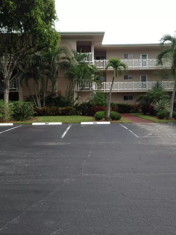 2687 N Garden DR 110, Lake Worth, FL 33461