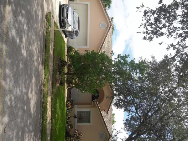 Pembroke Pines, FL 33025,1401 SW SW 102nd AVE