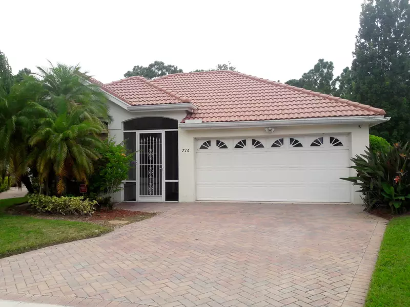 716 SW St Vincent CV, Port Saint Lucie, FL 34986