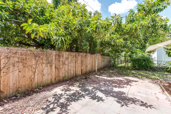 Hollywood, FL 33020,2122 Monroe TER