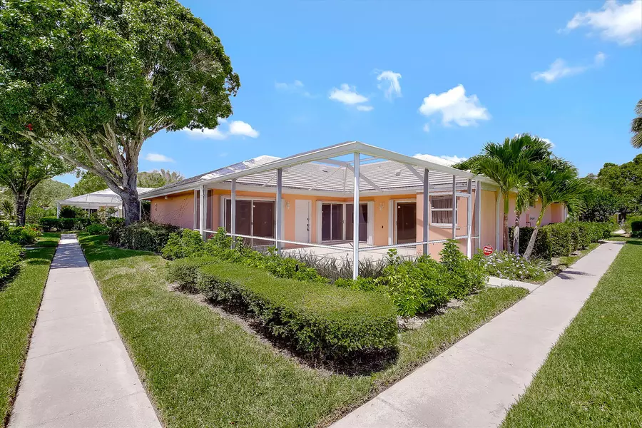 3903 Ridgewood DR, Palm Beach Gardens, FL 33403