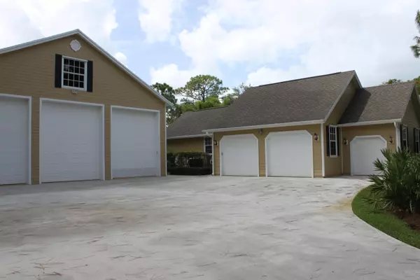 Stuart, FL 34997,10902 SW Hawkview CIR