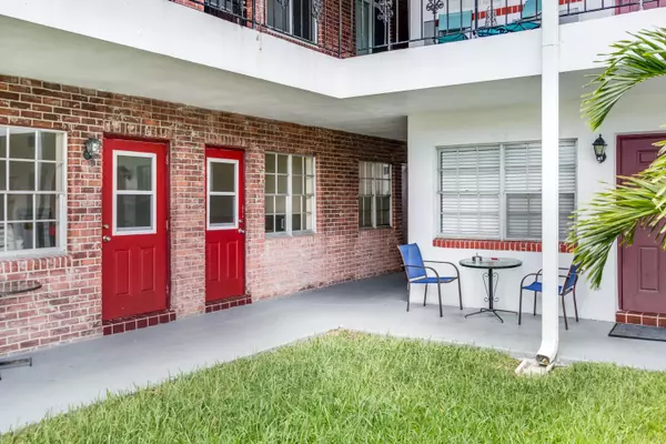 Hallandale Beach, FL 33009,1100 Atlantic Shores BLVD 304