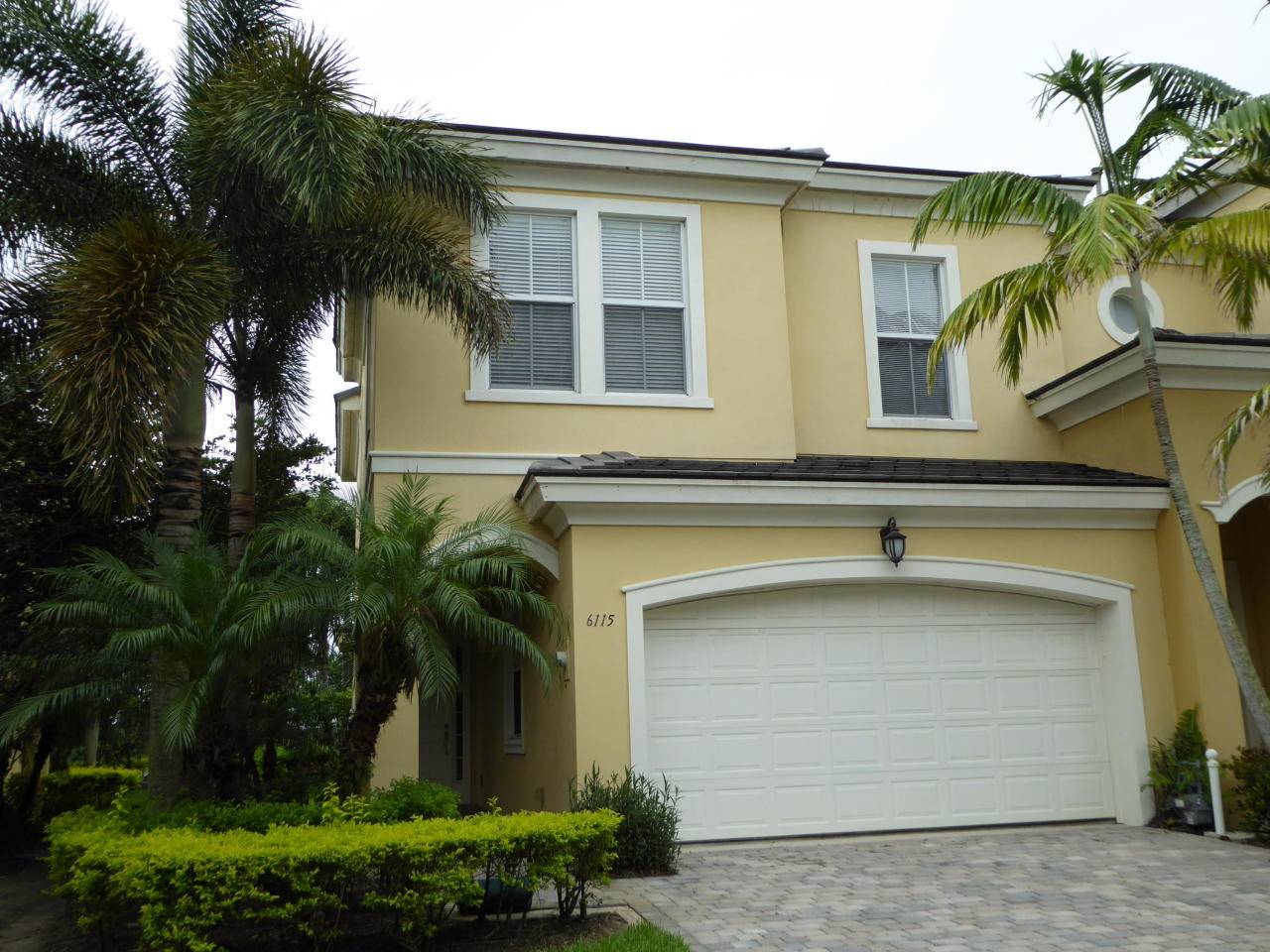 6115 NW Helmsdale WAY, Port Saint Lucie, FL 34983