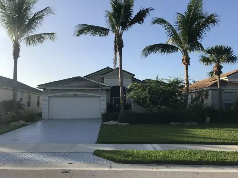 Port Saint Lucie, FL 34986,393 SW Lake Forest WAY