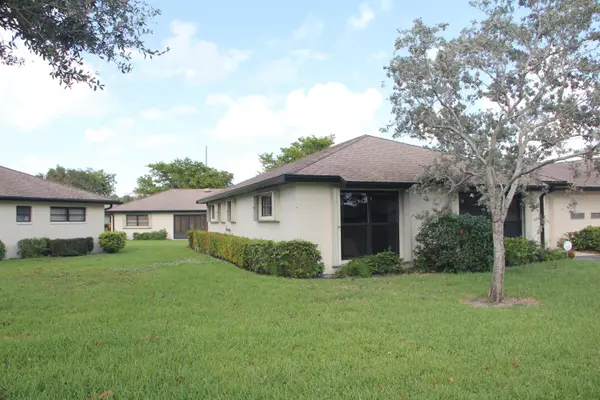 Boynton Beach, FL 33436,10379 Equestrian DR A