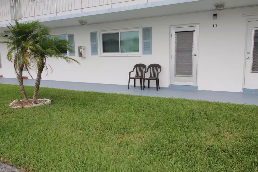 1117 Lake TER 111, Boynton Beach, FL 33426