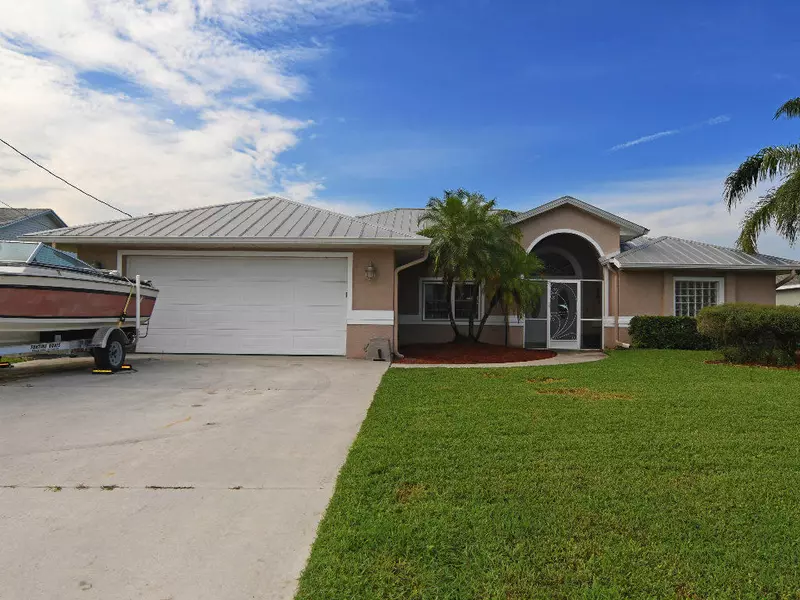 1618 SW Lexington DR, Port Saint Lucie, FL 34953