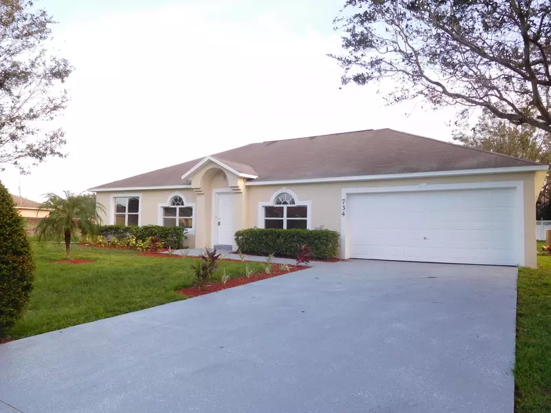 734 SW Jacoby AVE, Port Saint Lucie, FL 34953