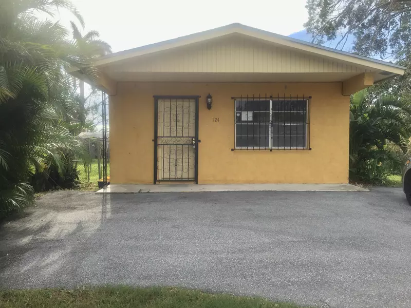 124 SE N 3rd ST, Belle Glade, FL 33430