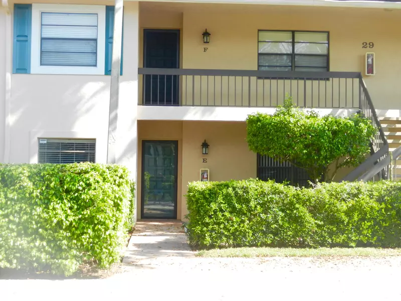 8 Southport LN A, Boynton Beach, FL 33436